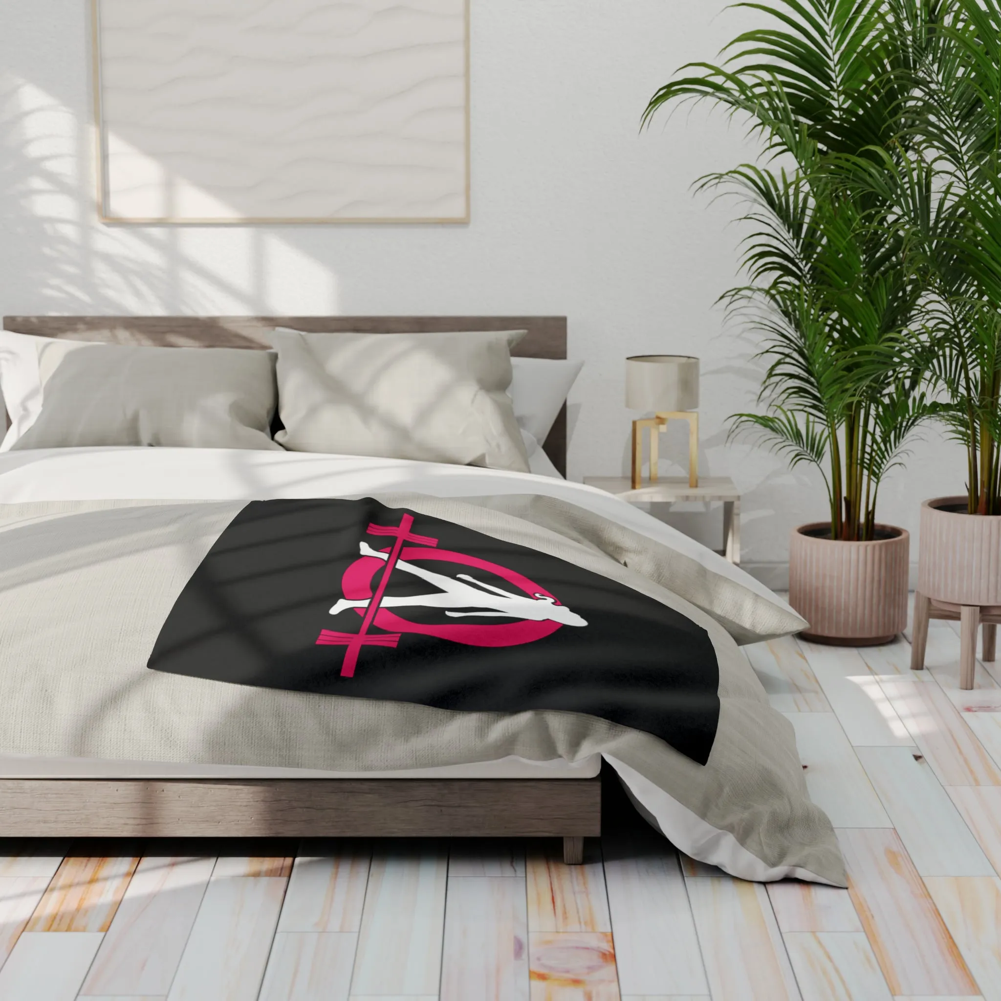 Arctic Fleece Blanket - Black Classic Logo