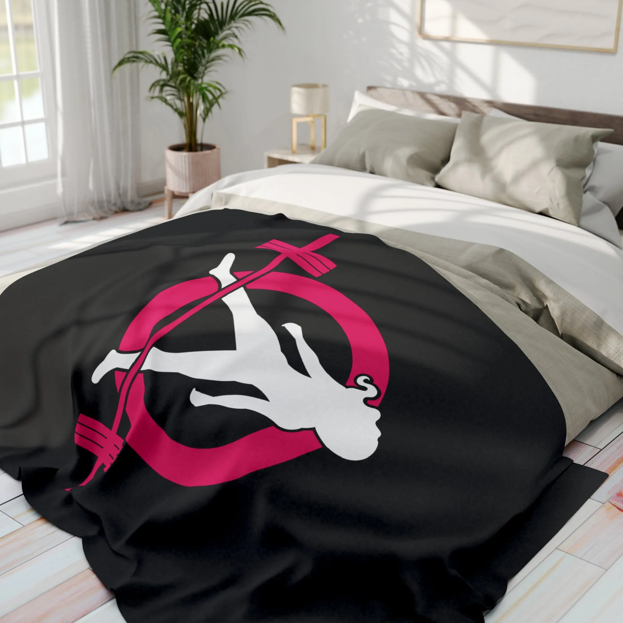 Arctic Fleece Blanket - Black Classic Logo