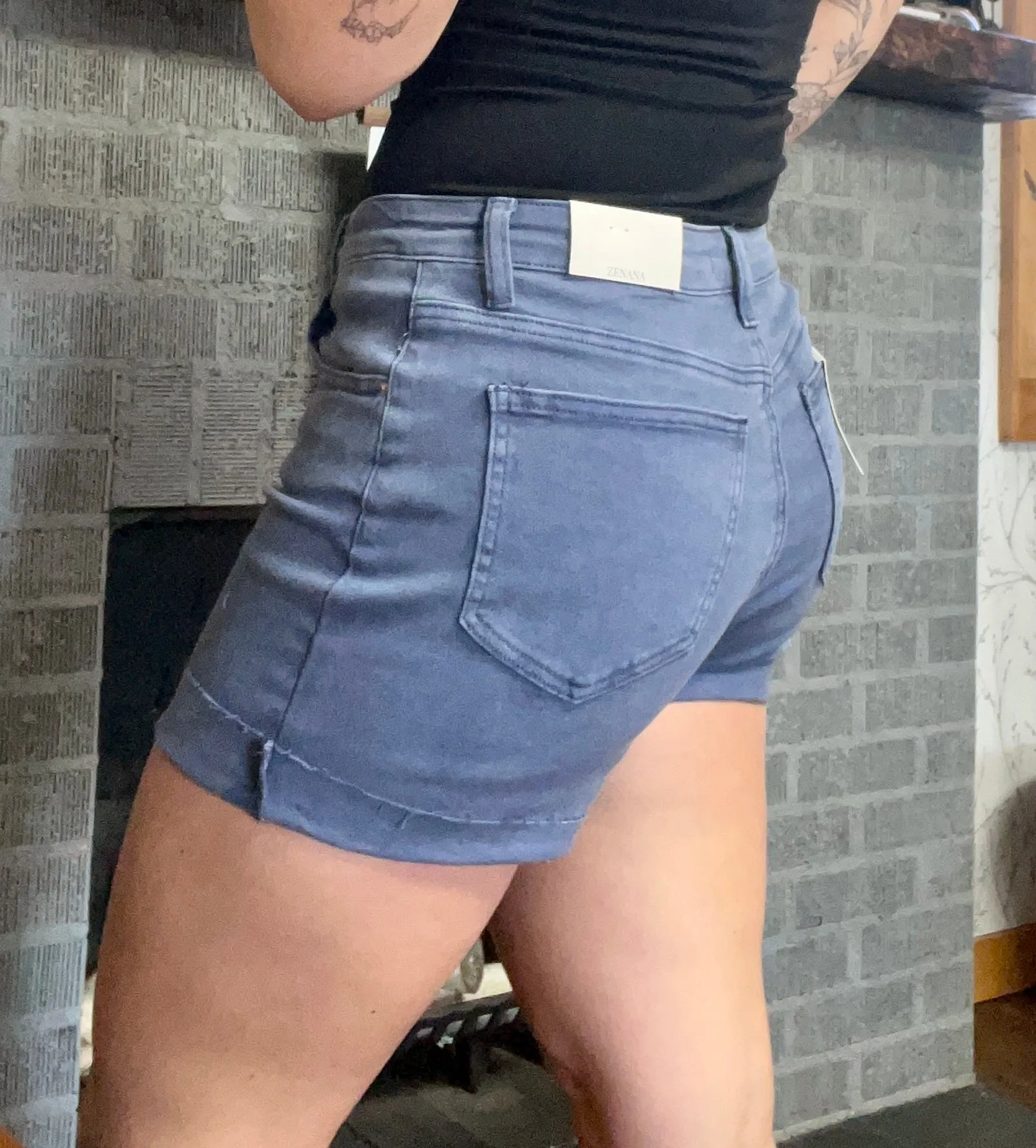 Collection Zenana Shorts In Blackberry