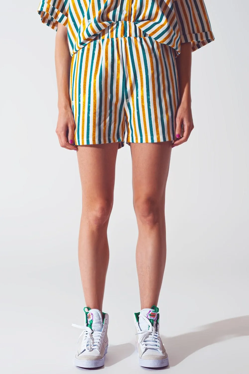 Shorts In Green Stripes