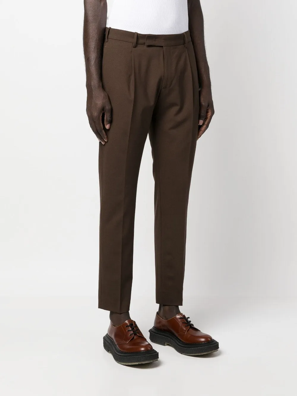 straight-leg trousers