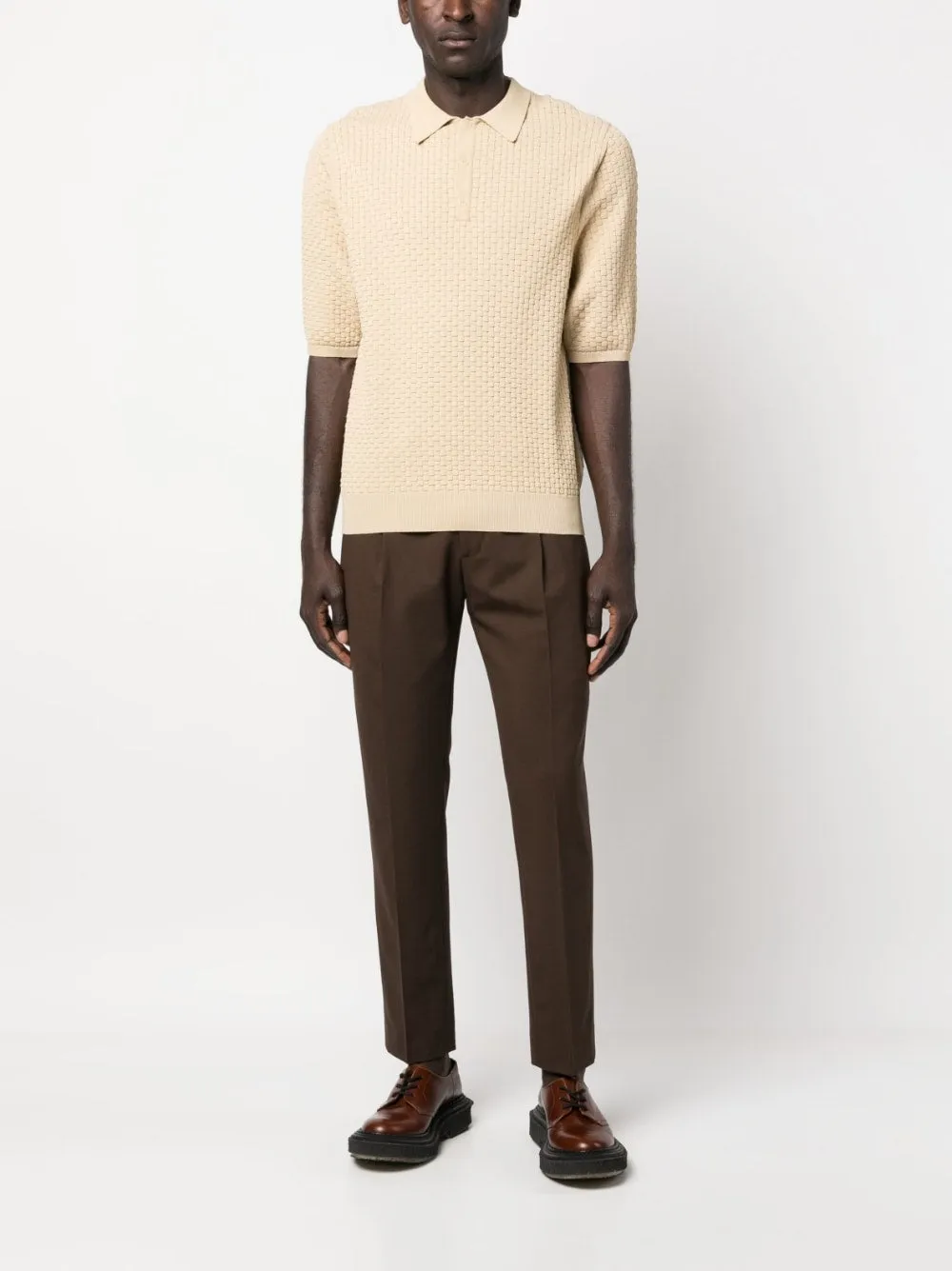 straight-leg trousers
