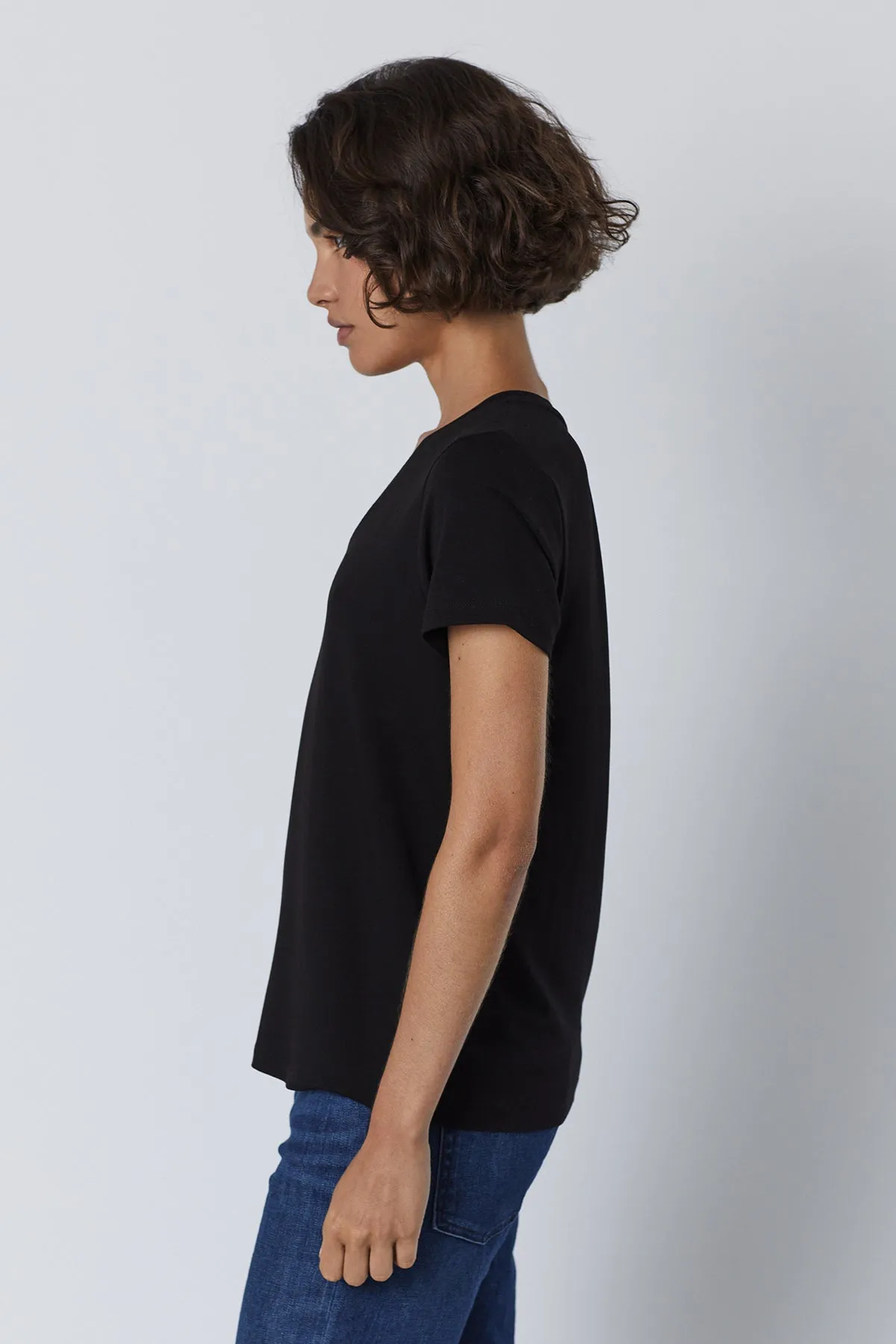 Velvet by Jenny Graham Runyon 06 Short Sleeve V-Neck Tee | Black